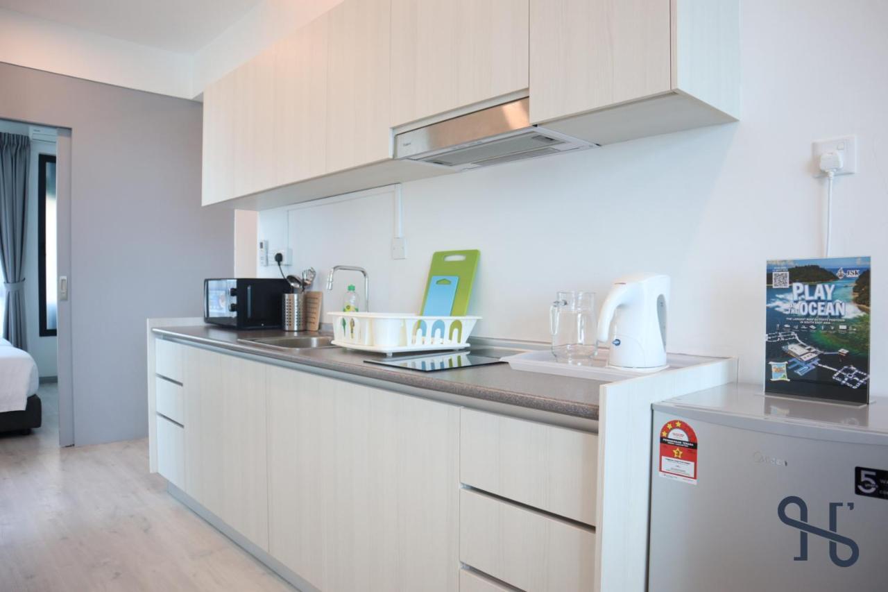 Homesuite' Home At Jesselton Quay Kota Kinabalu Bagian luar foto