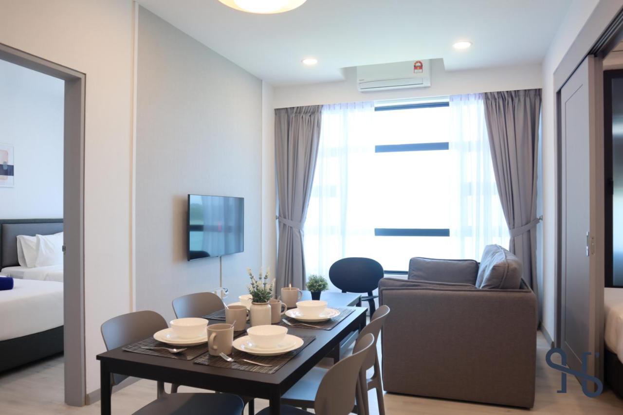 Homesuite' Home At Jesselton Quay Kota Kinabalu Bagian luar foto