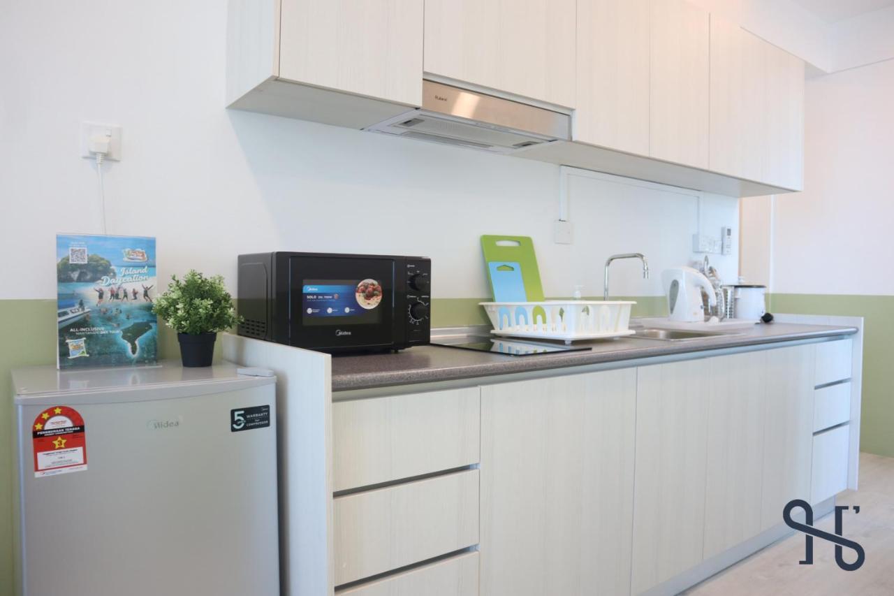 Homesuite' Home At Jesselton Quay Kota Kinabalu Bagian luar foto