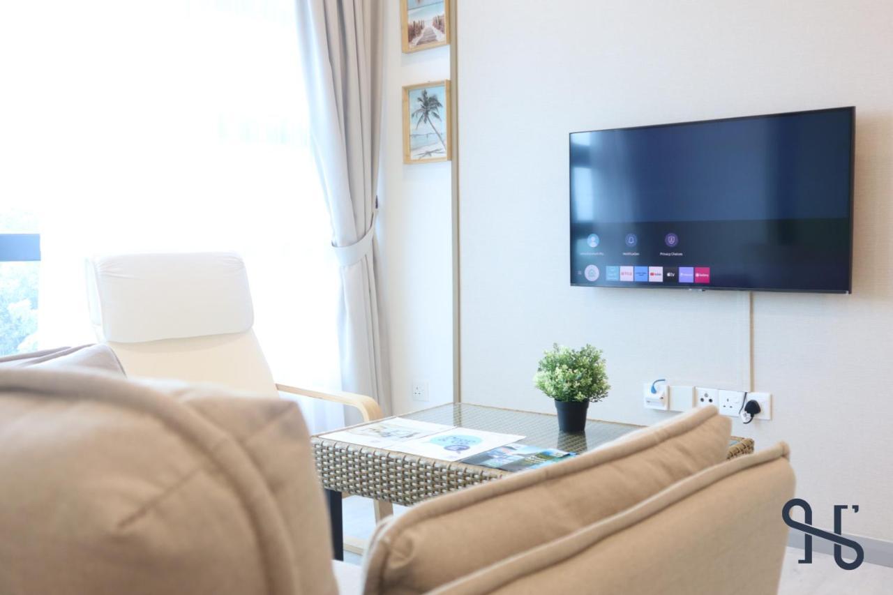Homesuite' Home At Jesselton Quay Kota Kinabalu Bagian luar foto